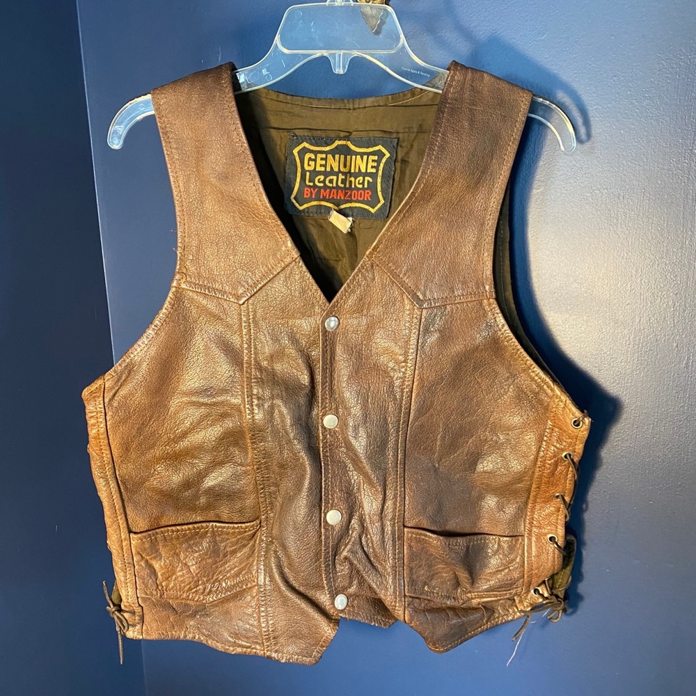 Vintage men’s Manzoor leather vest
